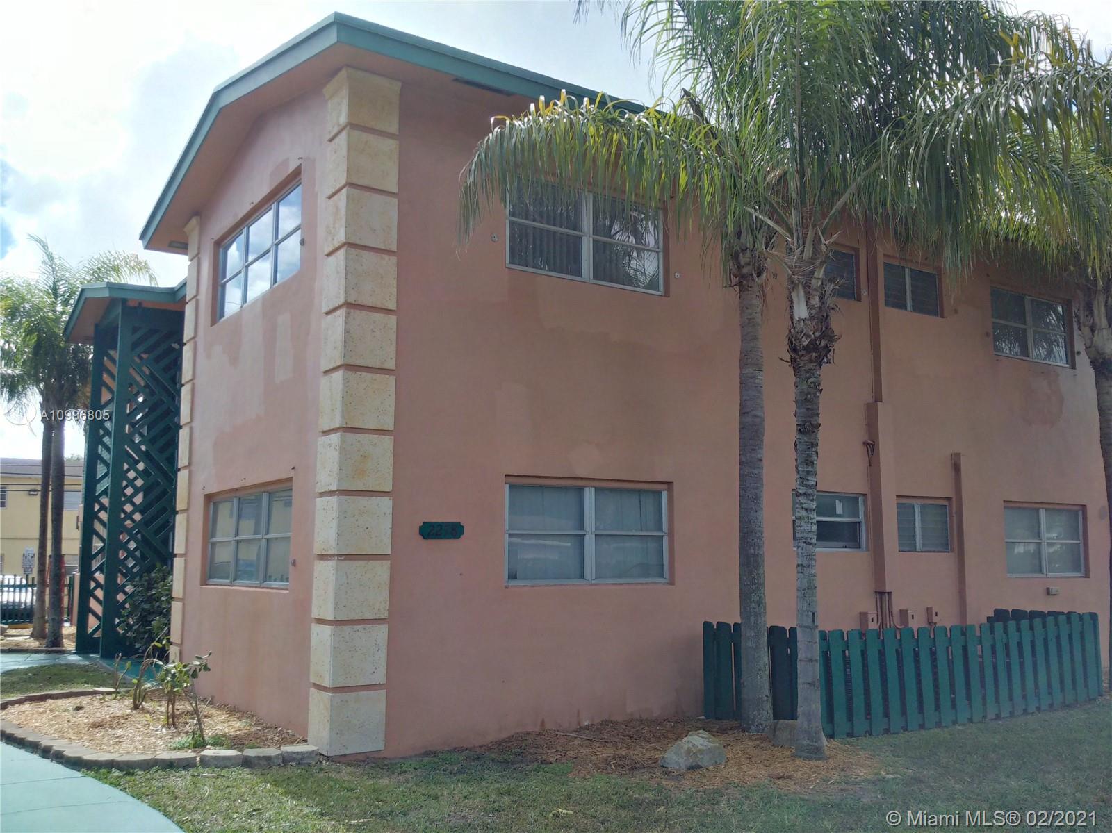 See details / 5176 sq. ft. $ 2021-02-09 0 Photo