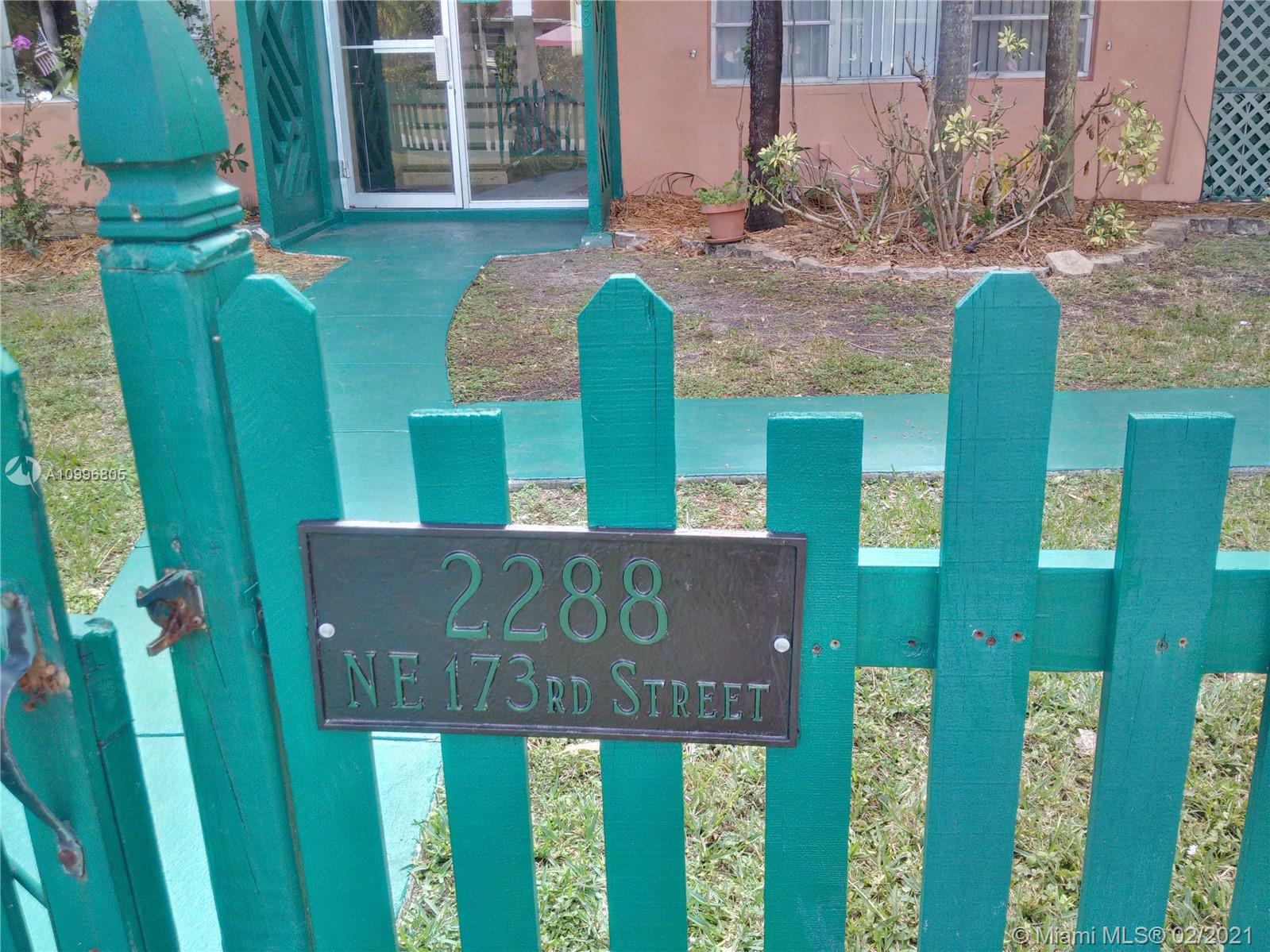 See details / 5176 sq. ft. $ 2021-02-09 0 Photo