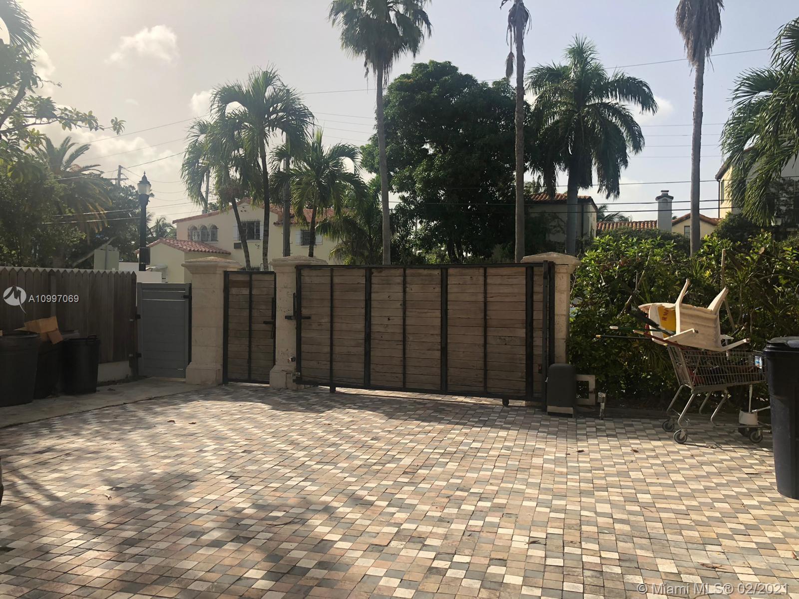 See details / 3575 sq. ft. $ 2021-02-10 0 Photo