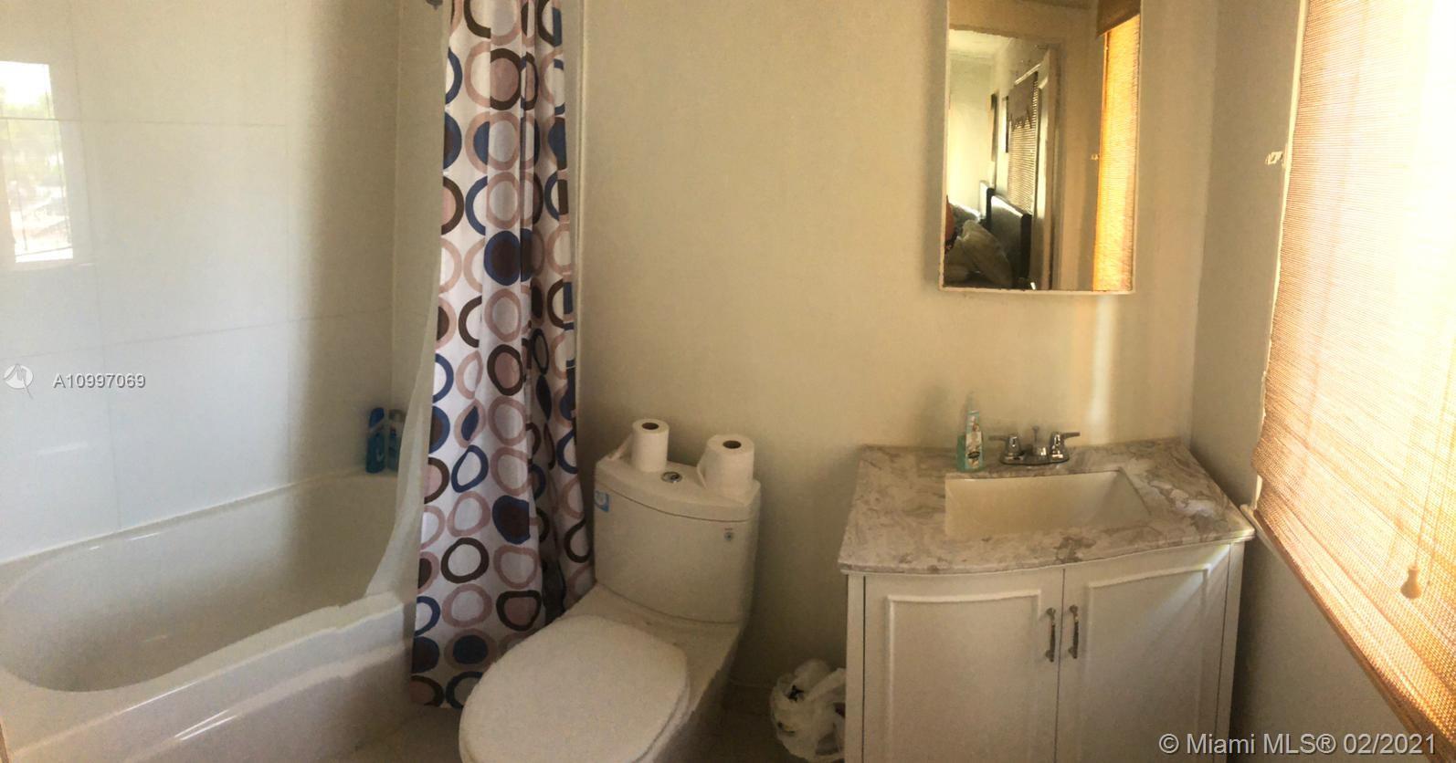 See details / 3575 sq. ft. $ 2021-02-10 0 Photo