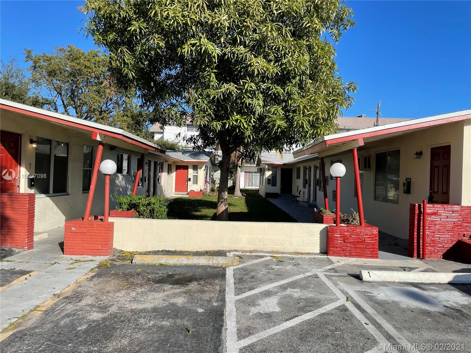 See details / 5676 sq. ft. $ 2021-03-01 0 Photo