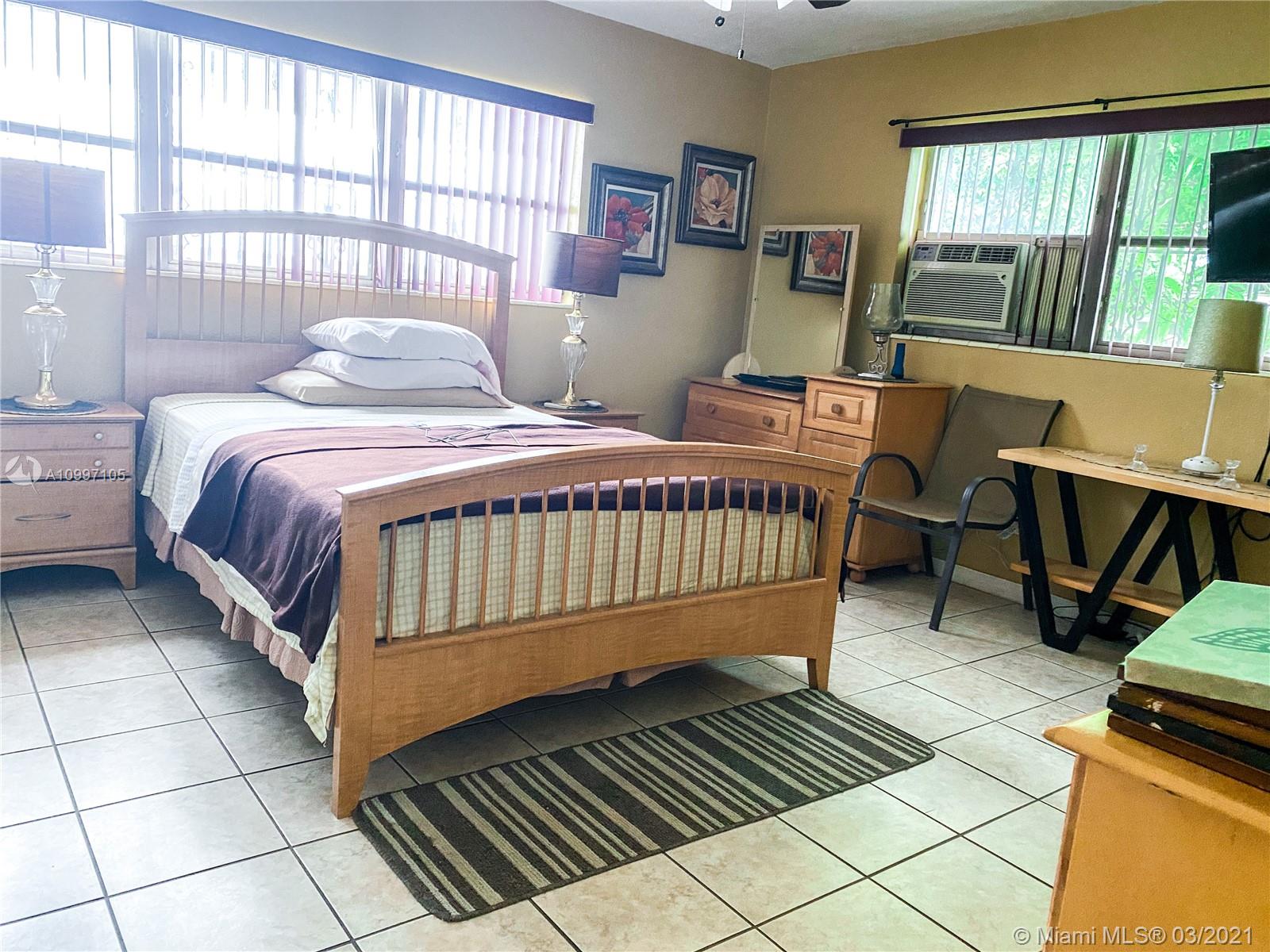 See details / sq. ft. $ 2021-02-10 0 Photo