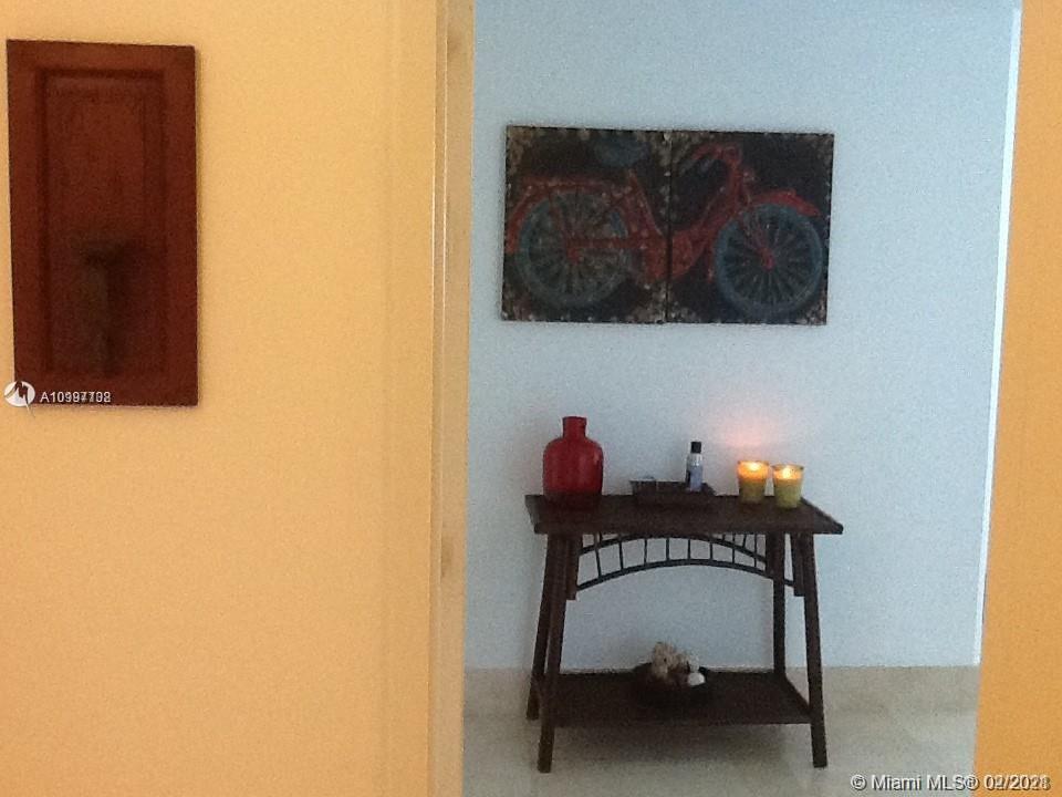 Photo of 3101 Ocean Dr #405, Hollywood, Florida, 33019 -