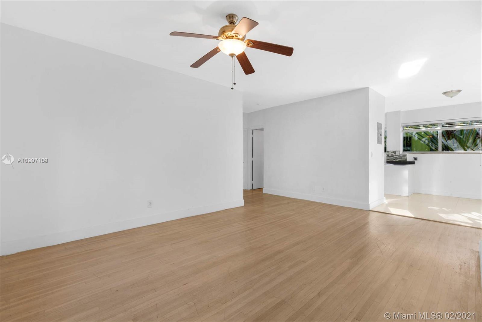 See details / 4092 sq. ft. $ 2021-04-23 0 Photo