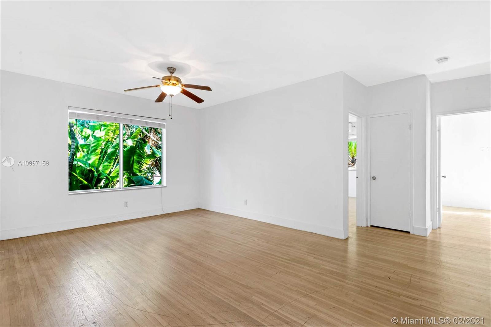 See details / 4092 sq. ft. $ 2021-04-23 0 Photo