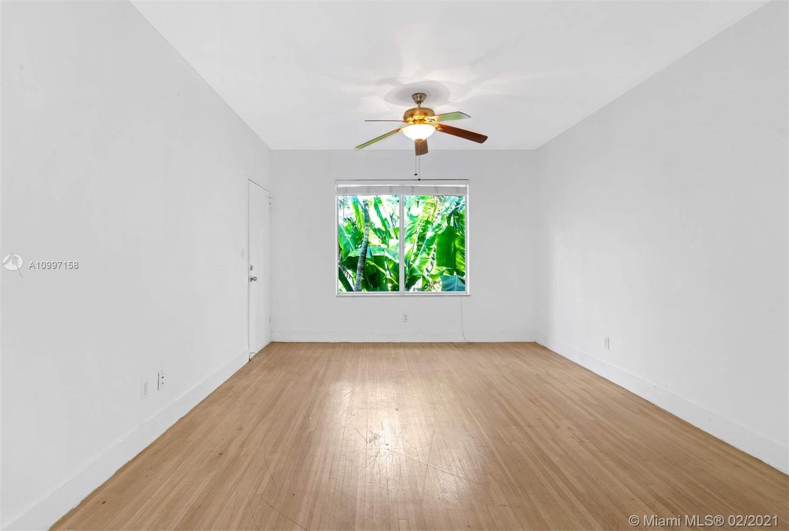 See details / 4092 sq. ft. $ 2021-04-23 0 Photo
