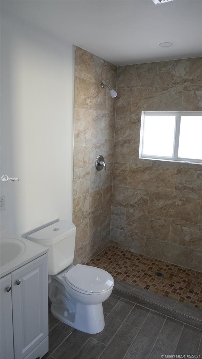 See details / 1324 sq. ft. $ 2021-02-10 0 Photo