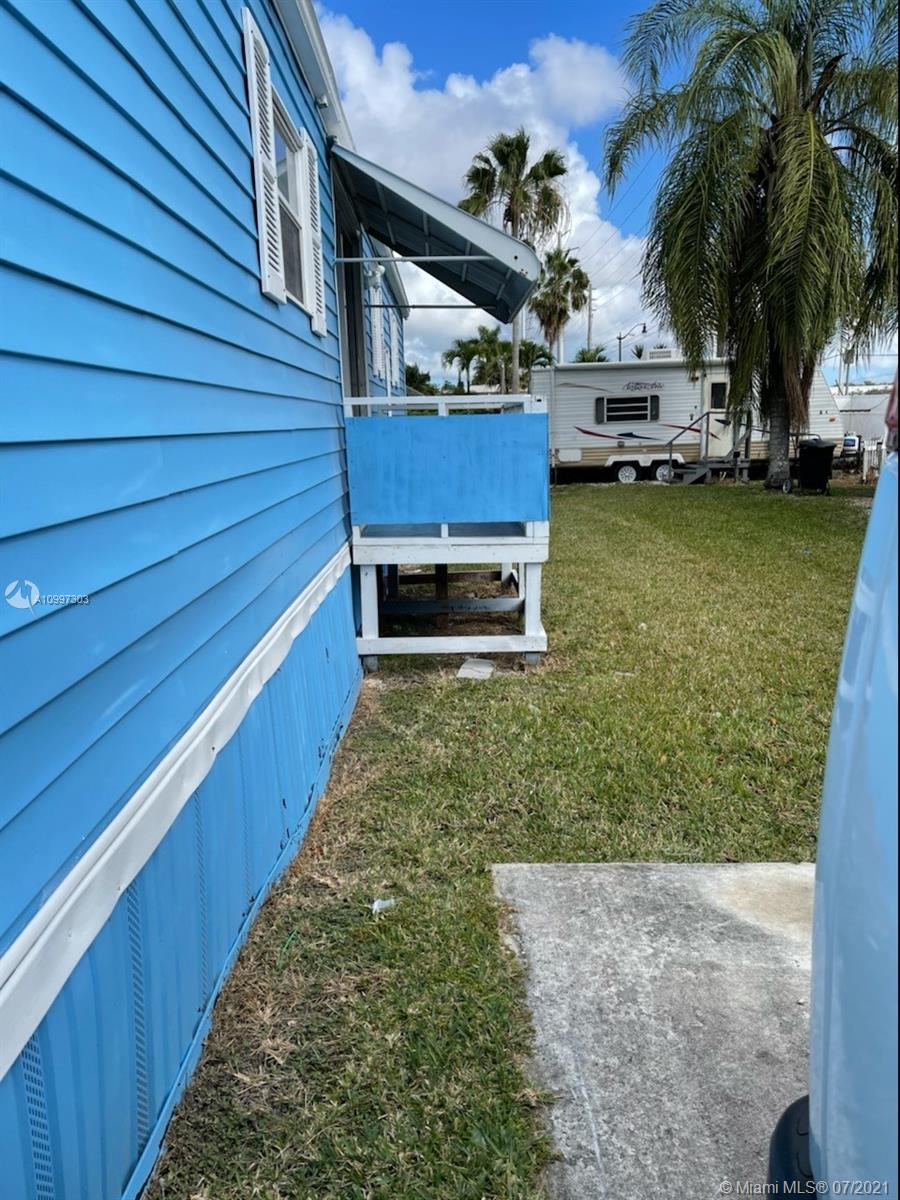 See details 2 / 2 0 sq. ft. $ 2021-02-10 0 Photo