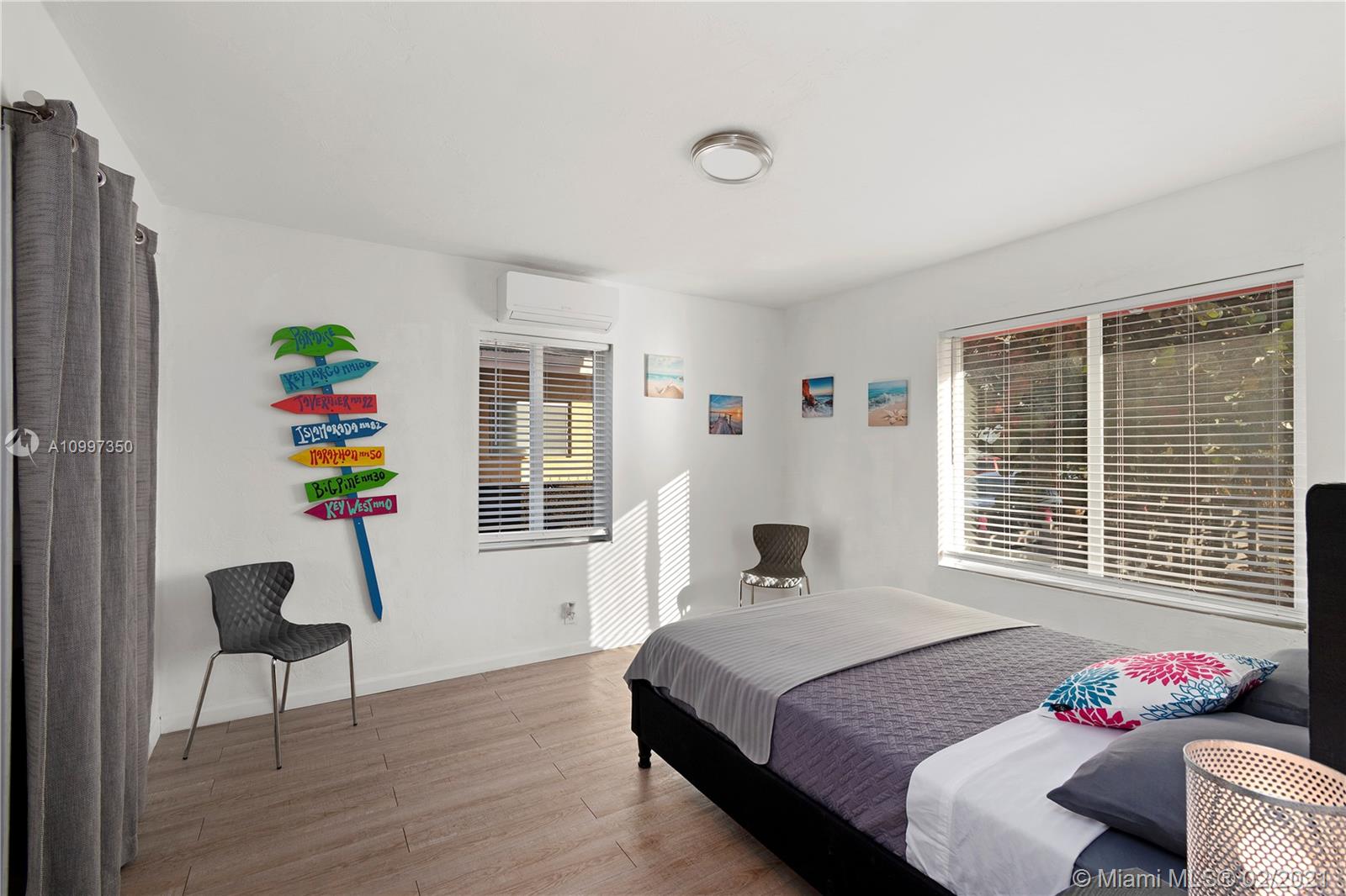 See details / 1368 sq. ft. $ 2021-02-10 0 Photo