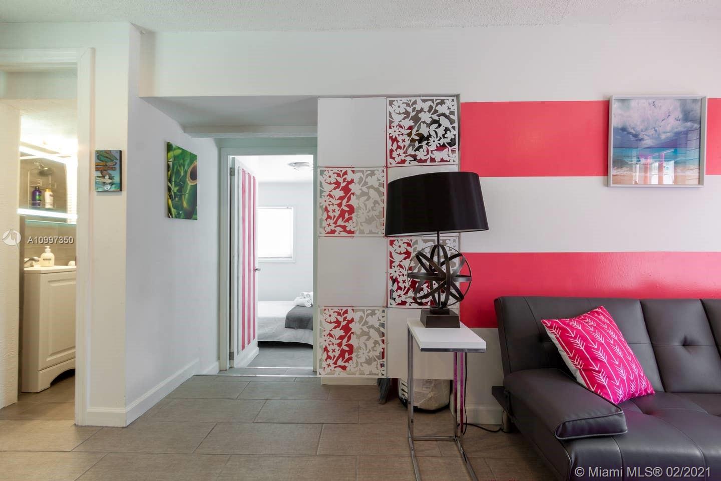 See details / 1368 sq. ft. $ 2021-02-10 0 Photo