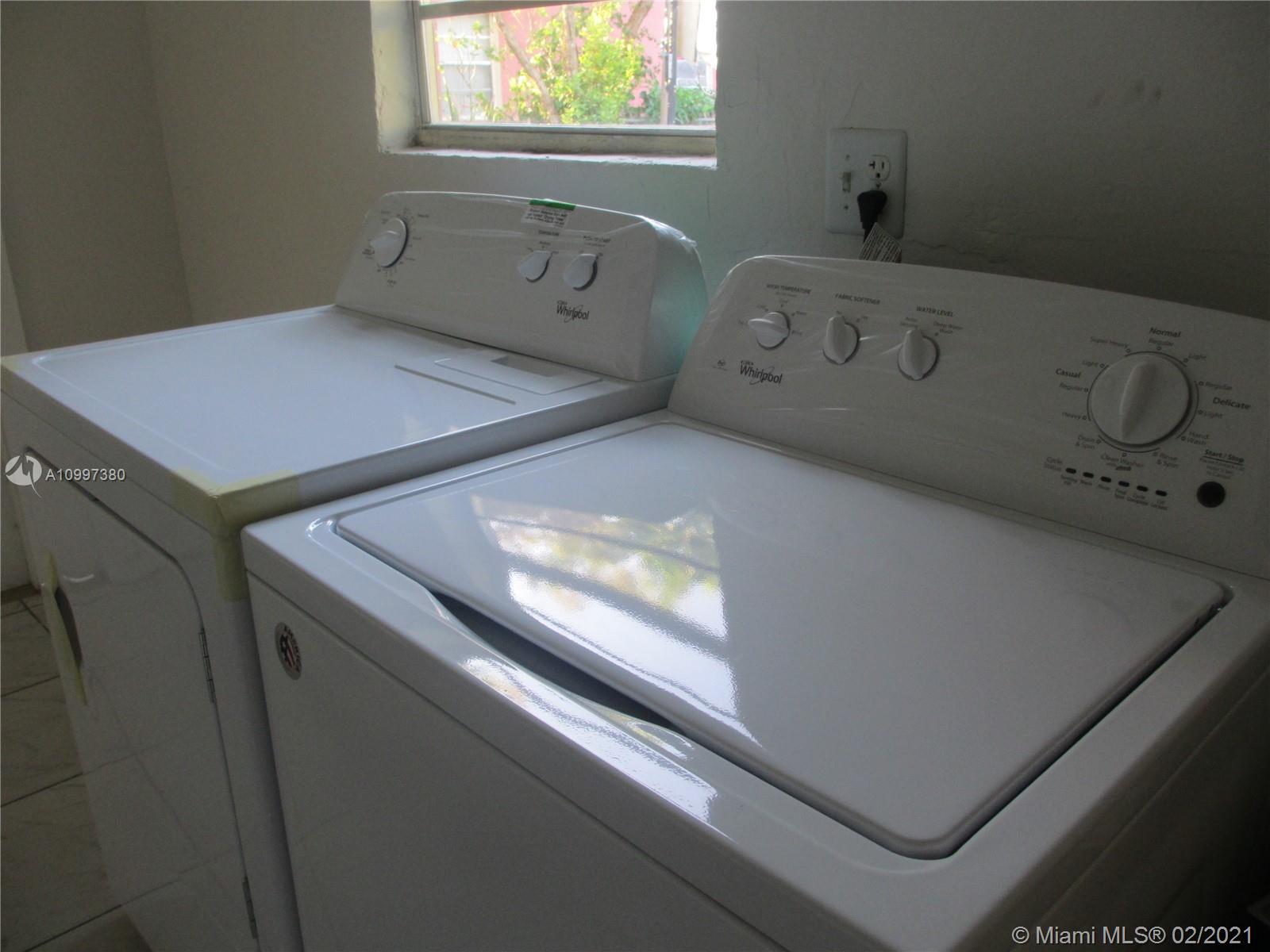 See details / 2456 sq. ft. $ 2021-02-10 0 Photo