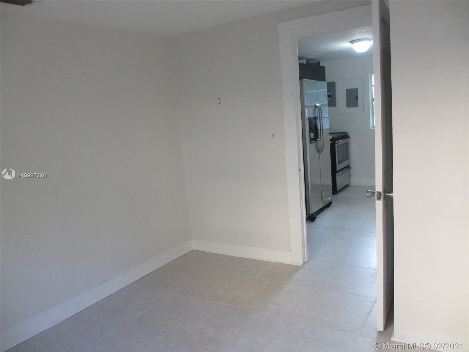 See details / 2456 sq. ft. $ 2021-02-10 0 Photo