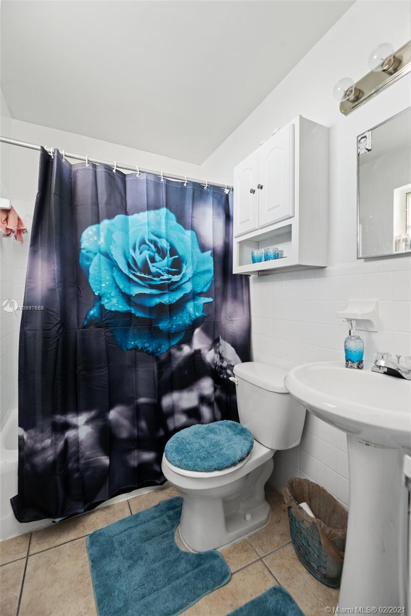 See details 1-6 / sq. ft. $ 2021-02-10 0 Photo