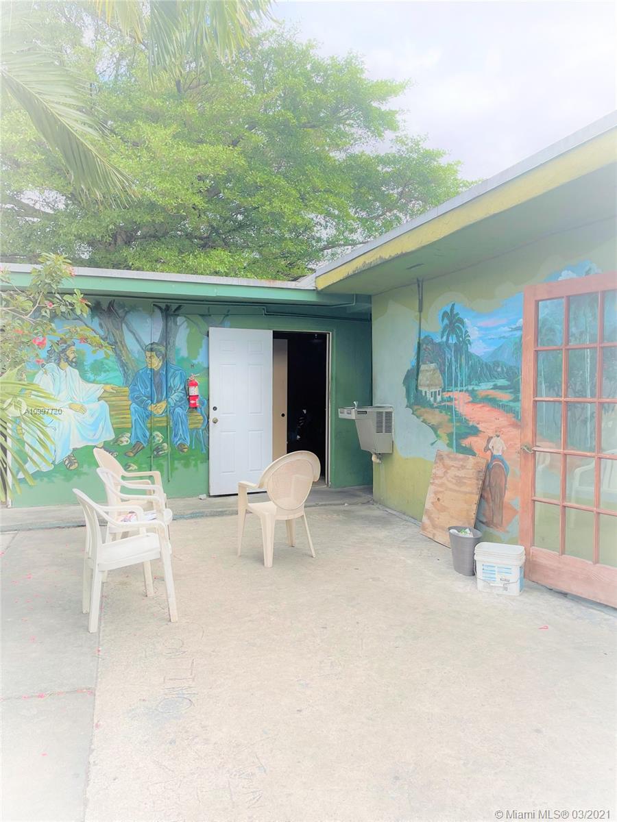 See details / 3245 sq. ft. $ 2021-02-11 0 Photo
