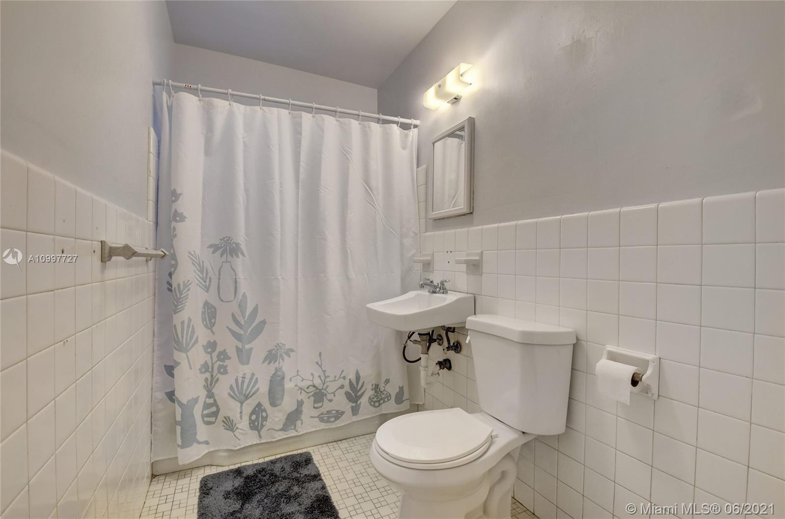 See details / 2500 sq. ft. $ 2021-02-11 0 Photo