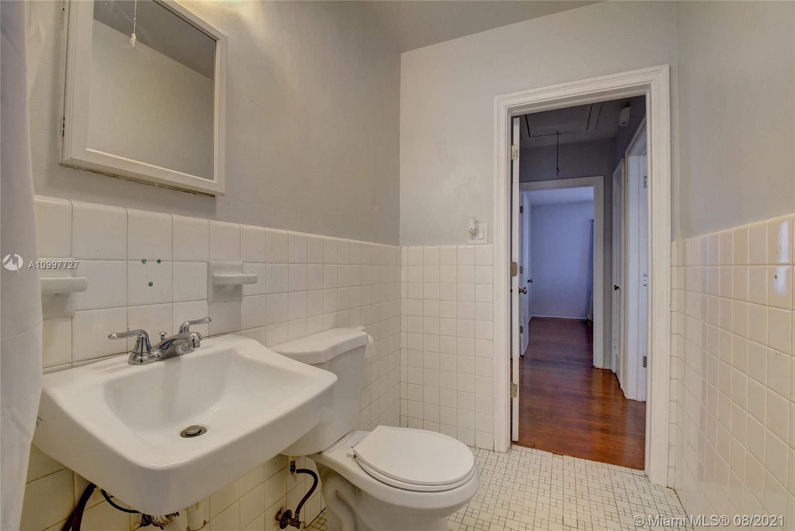 See details / 2500 sq. ft. $ 2021-02-11 0 Photo