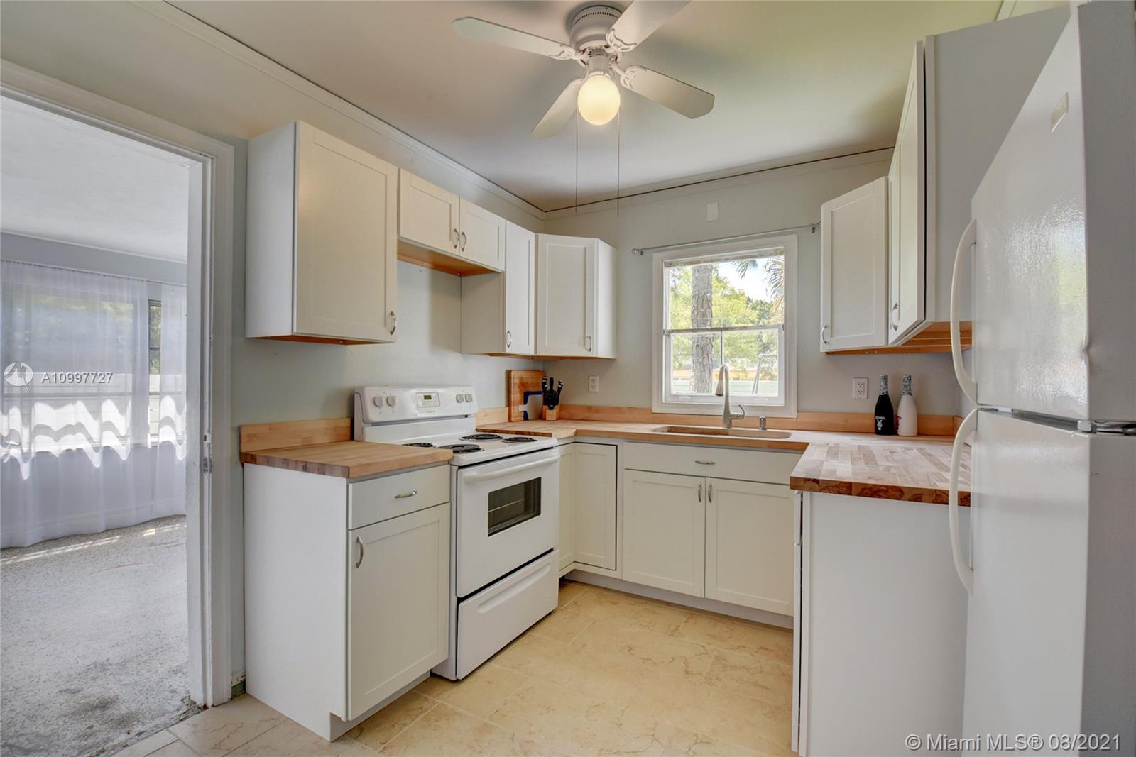 See details / 2500 sq. ft. $ 2021-02-11 0 Photo