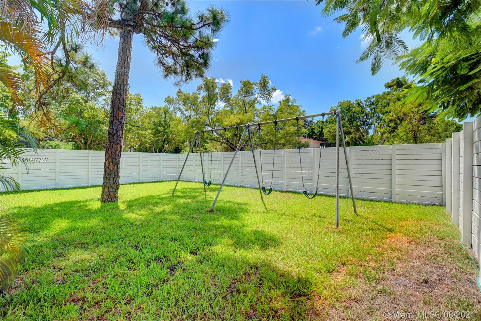 See details / 2500 sq. ft. $ 2021-02-11 0 Photo