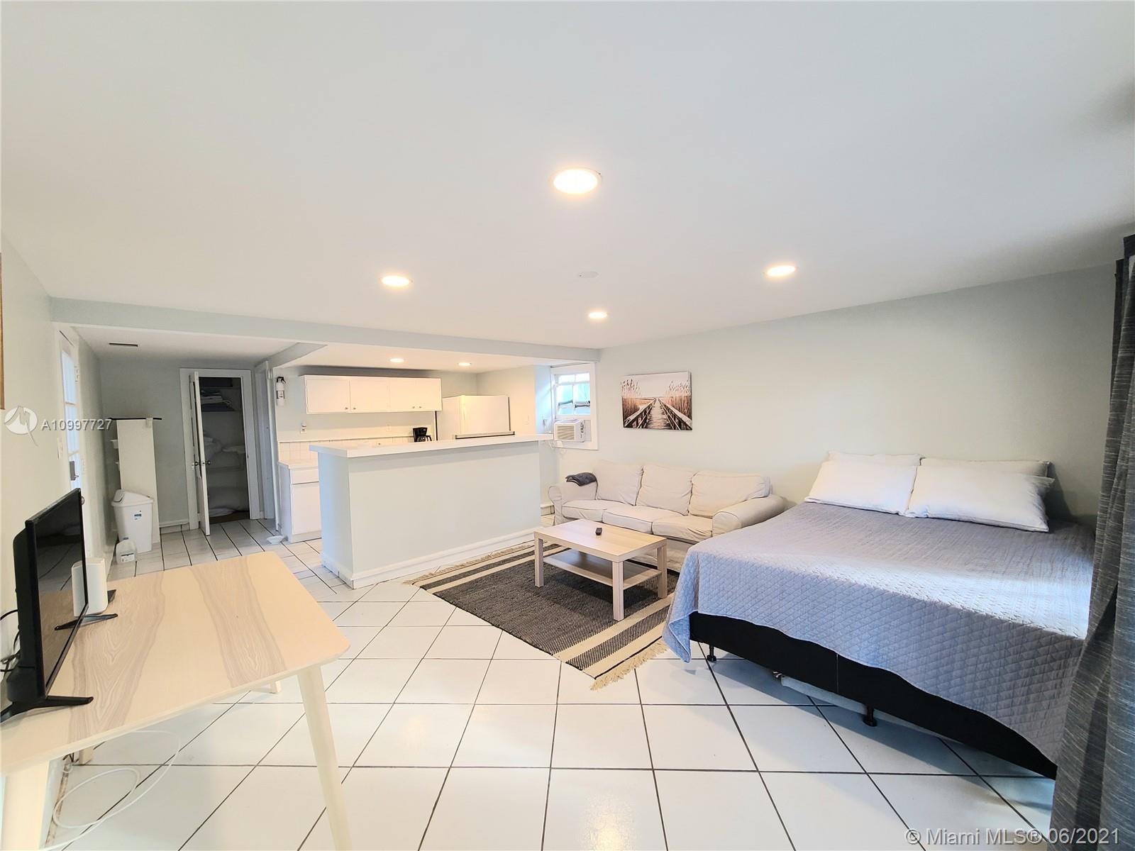 See details / 2500 sq. ft. $ 2021-02-11 0 Photo
