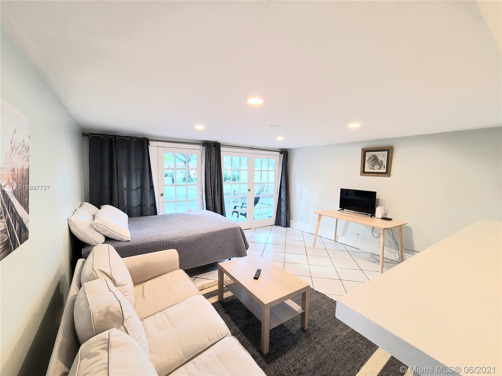 See details / 2500 sq. ft. $ 2021-02-11 0 Photo