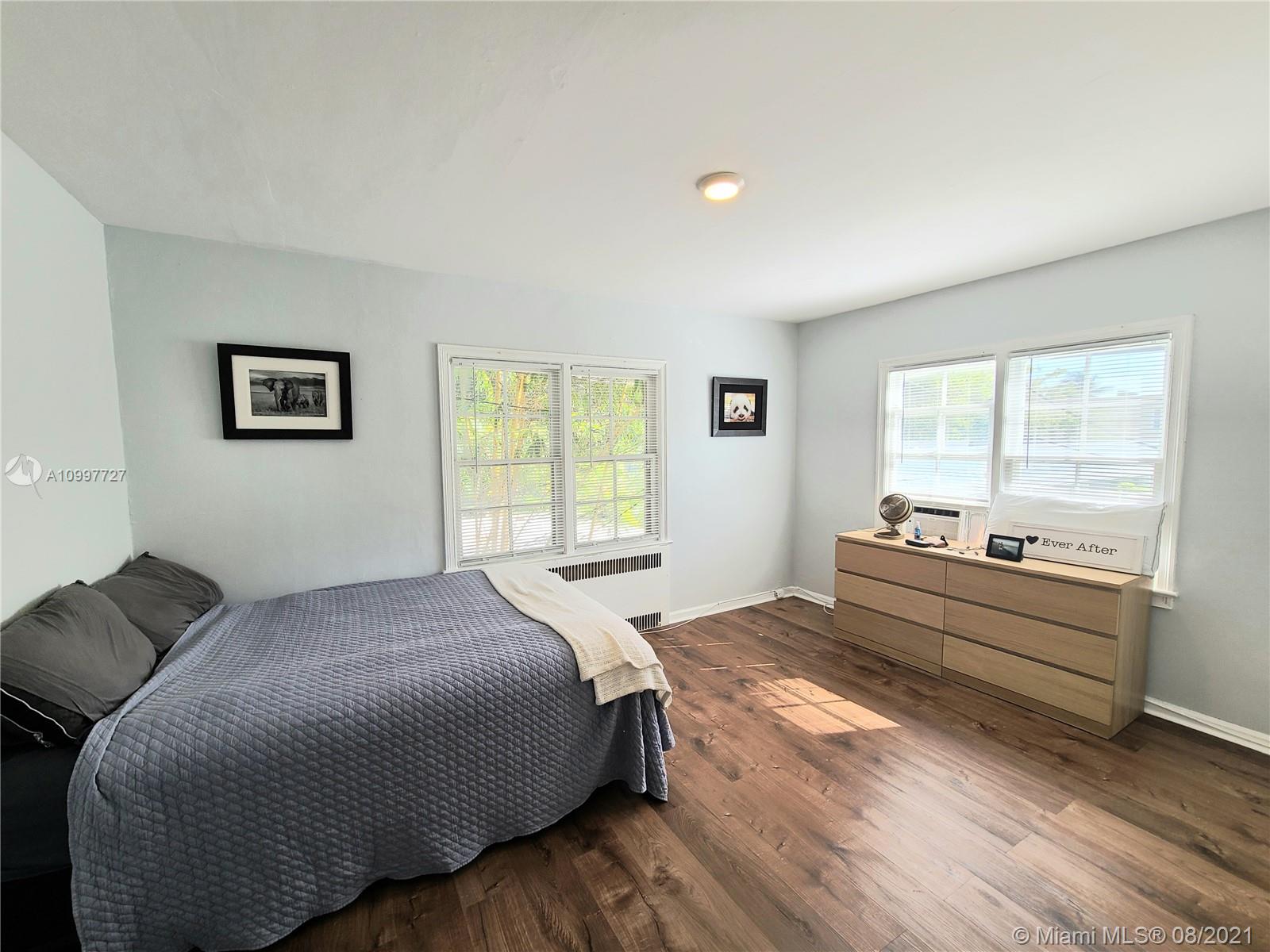 See details / 2500 sq. ft. $ 2021-02-11 0 Photo