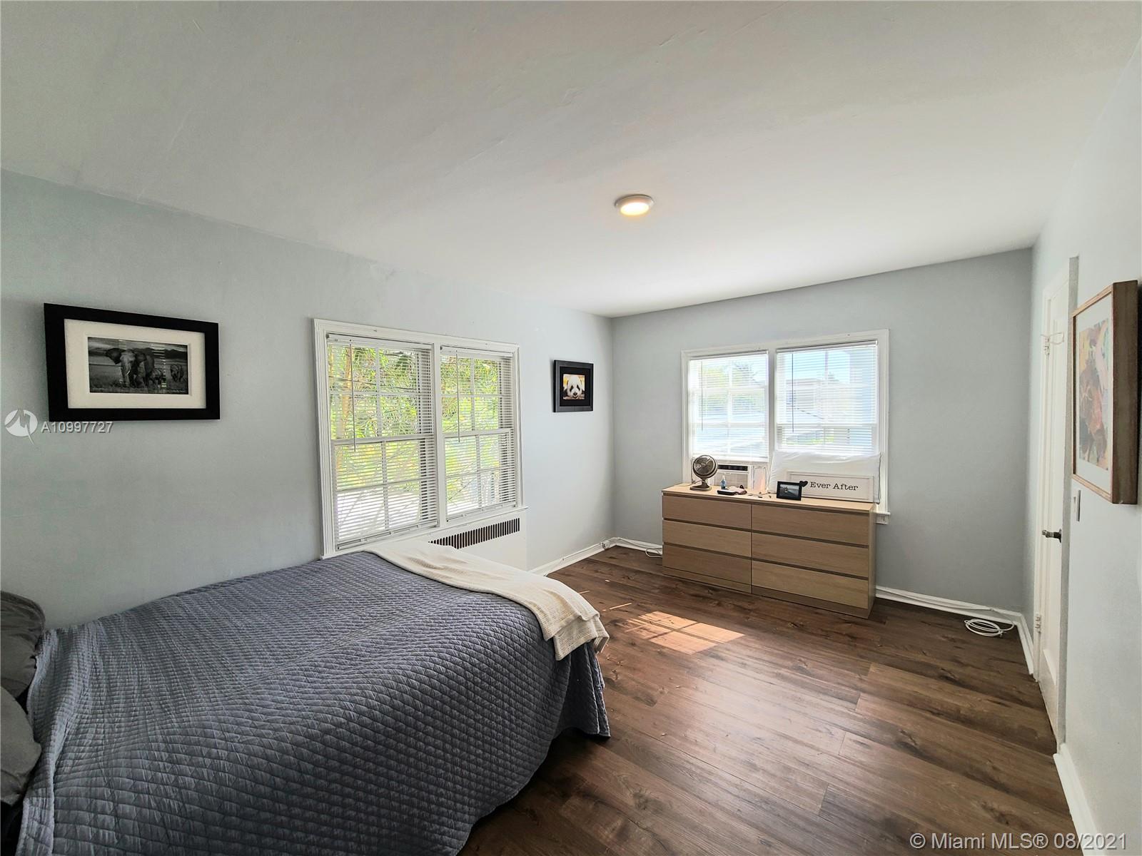 See details / 2500 sq. ft. $ 2021-02-11 0 Photo