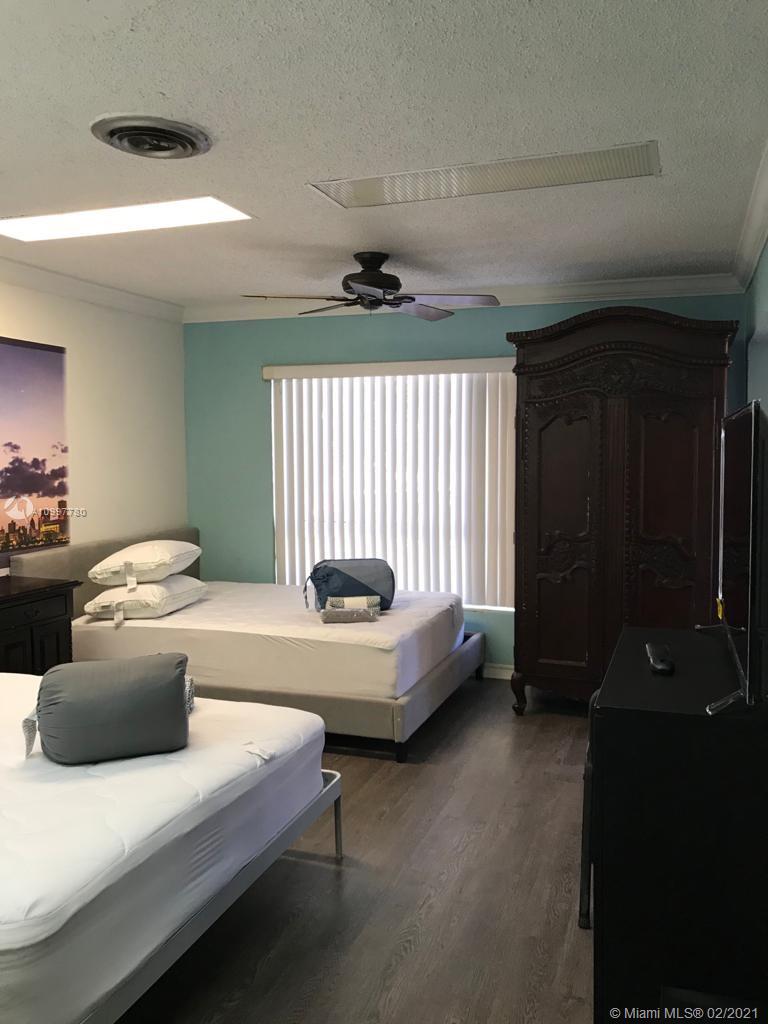 See details / 2549 sq. ft. $ 2021-02-11 0 Photo