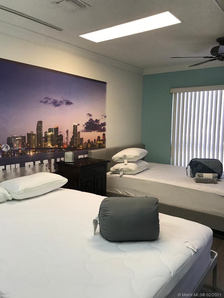 See details / 2549 sq. ft. $ 2021-02-11 0 Photo