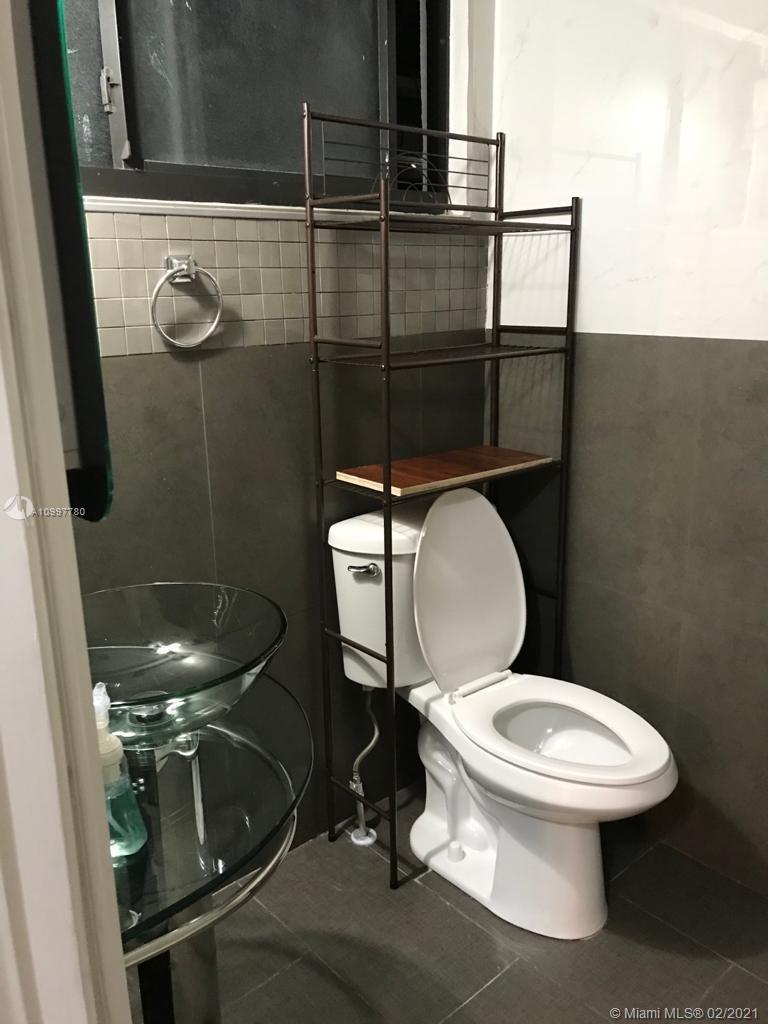 See details / 2549 sq. ft. $ 2021-02-11 0 Photo