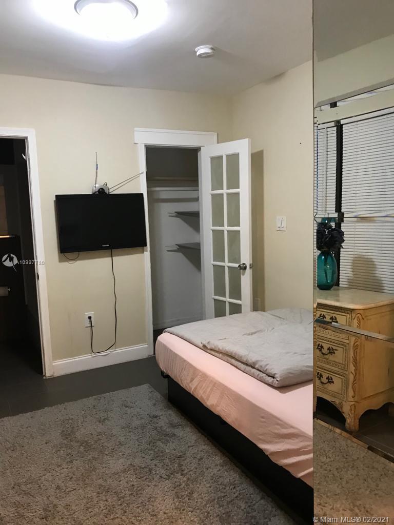 See details / 2549 sq. ft. $ 2021-02-11 0 Photo