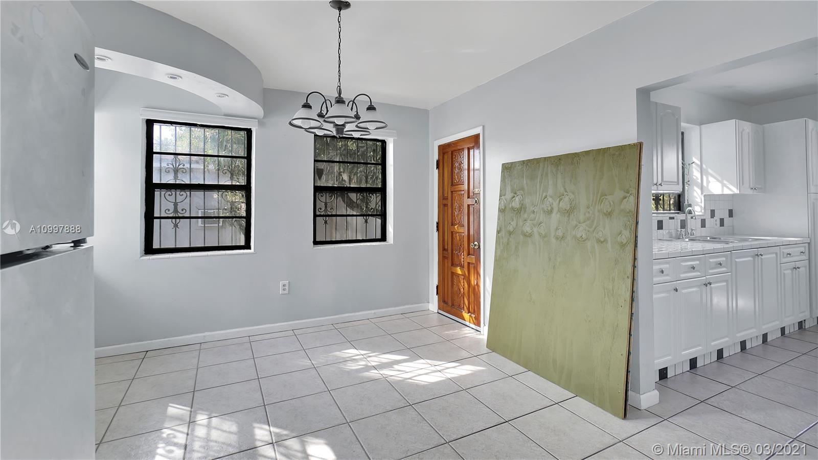 See details / 1895 sq. ft. $ 2021-02-11 0 Photo