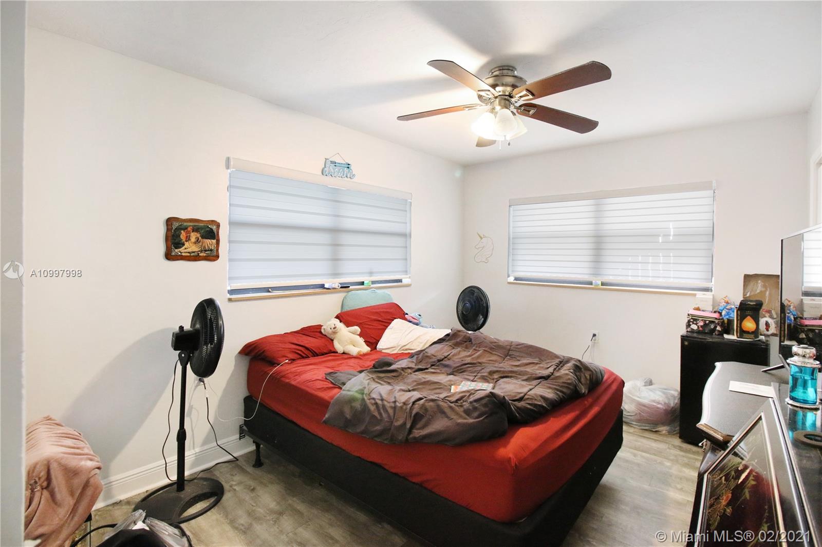 See details / 1415 sq. ft. $ 2021-02-11 0 Photo