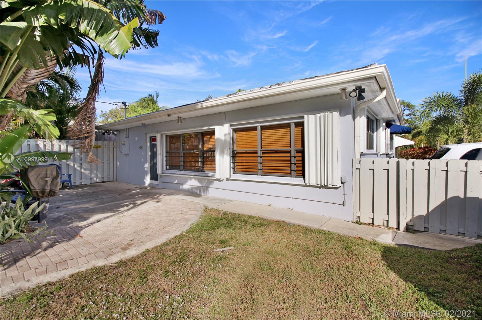 See details / 1415 sq. ft. $ 2021-02-11 0 Photo