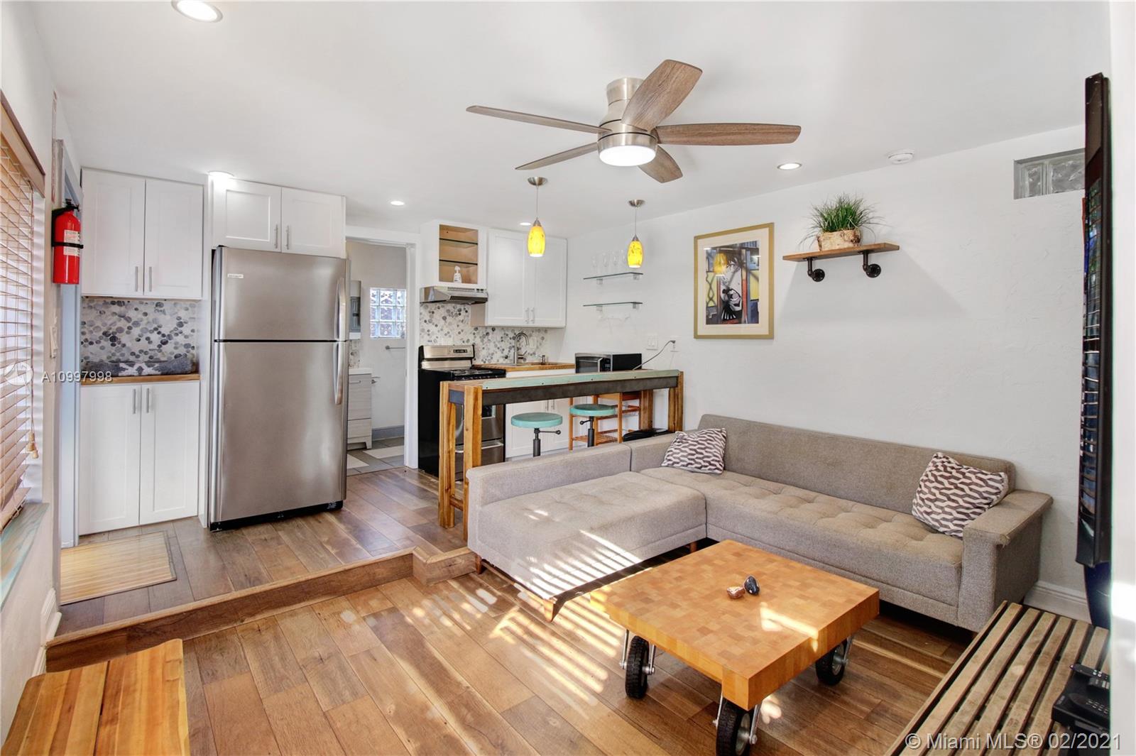 See details / 1415 sq. ft. $ 2021-02-11 0 Photo