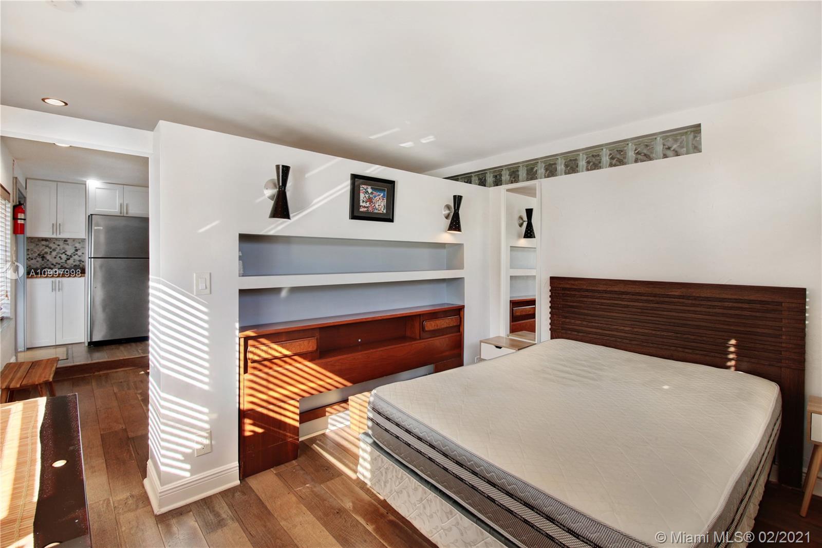 See details / 1415 sq. ft. $ 2021-02-11 0 Photo