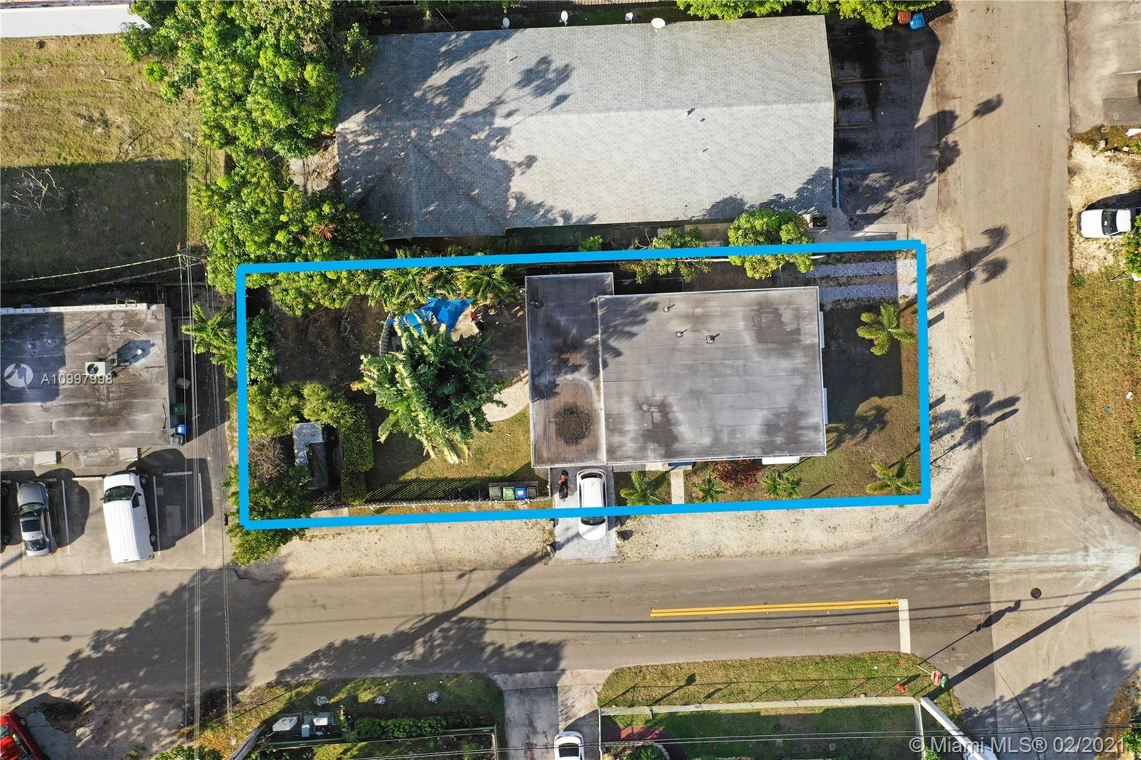 See details / 1415 sq. ft. $ 2021-02-11 0 Photo