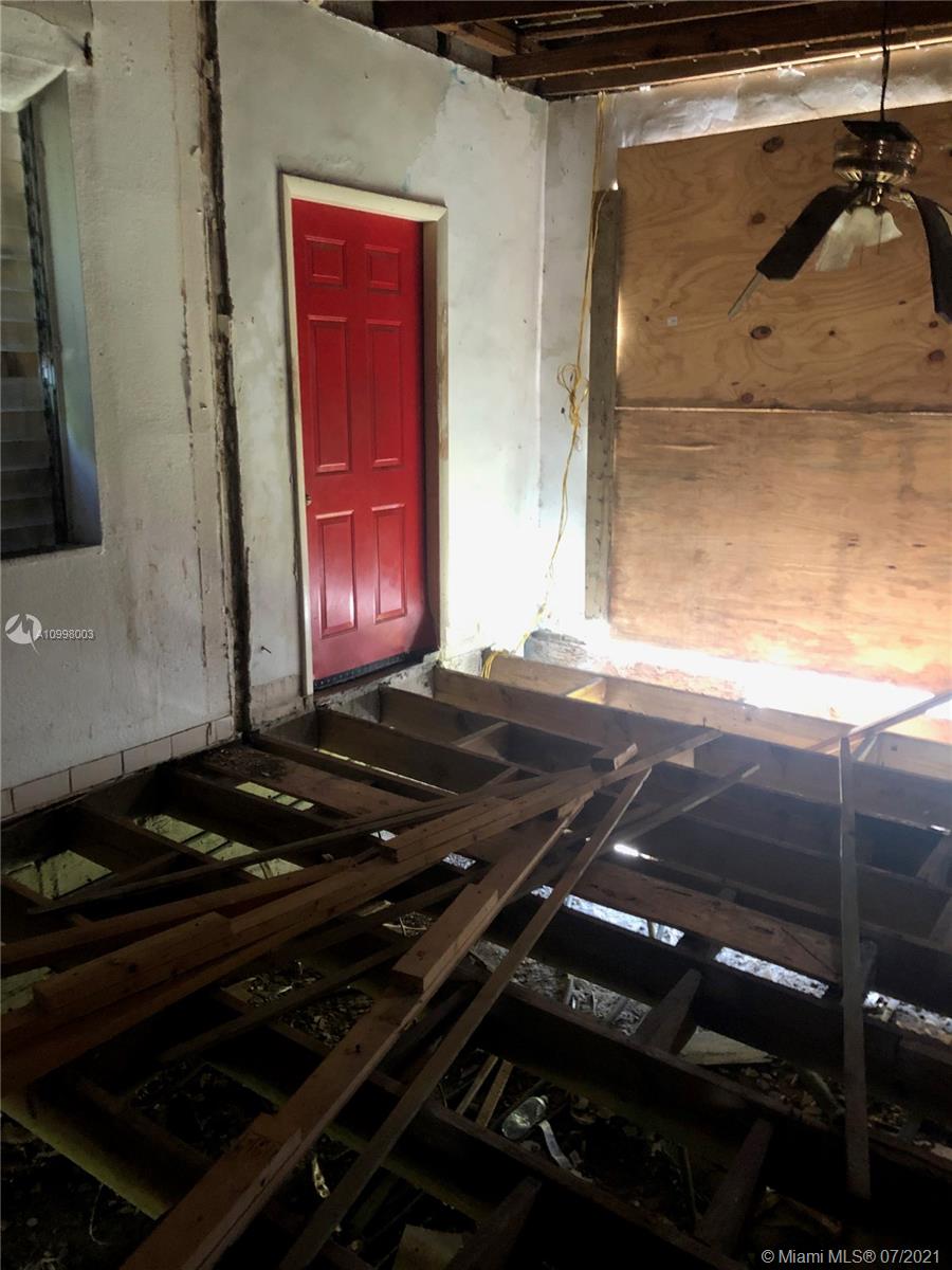 See details / 1631 sq. ft. $ 2021-03-04 0 Photo