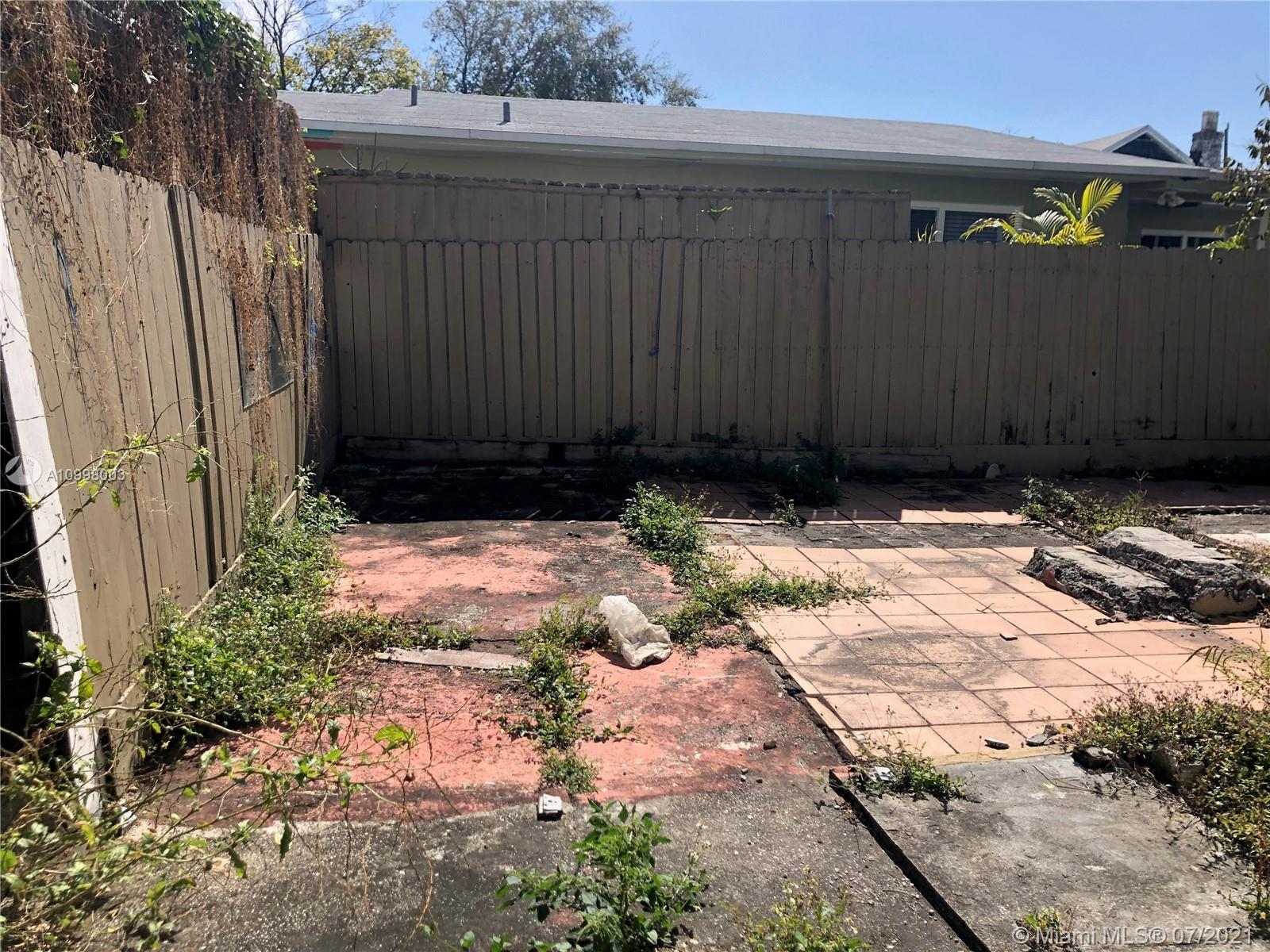 See details / 1631 sq. ft. $ 2021-03-04 0 Photo