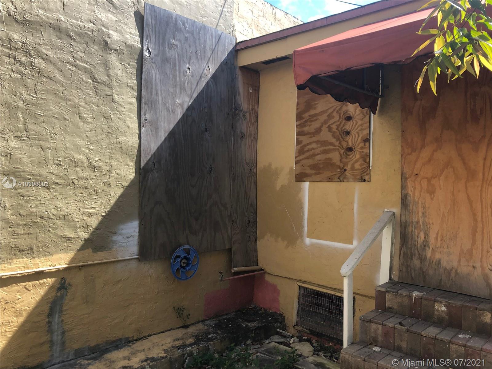 See details / 1631 sq. ft. $ 2021-03-04 0 Photo