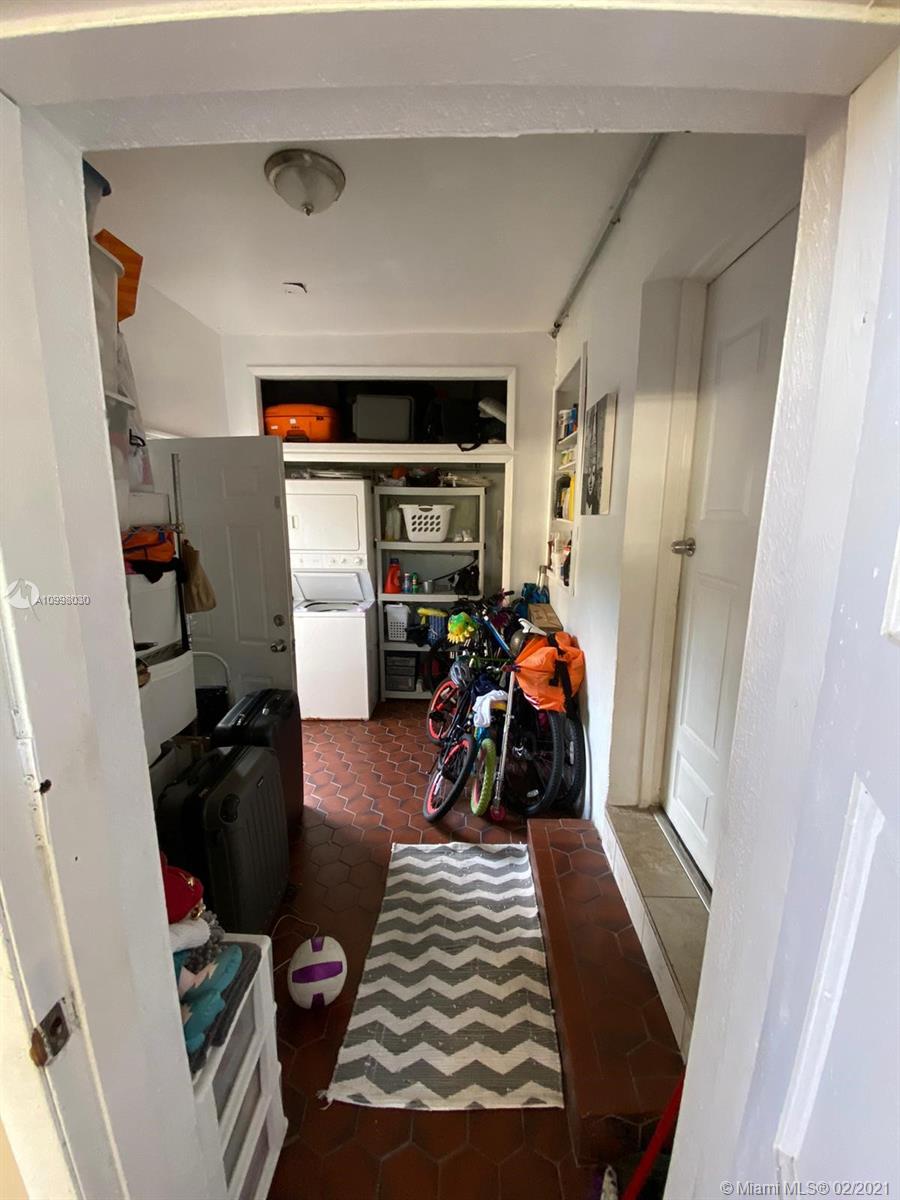 See details / 2515 sq. ft. $ 2021-03-22 0 Photo