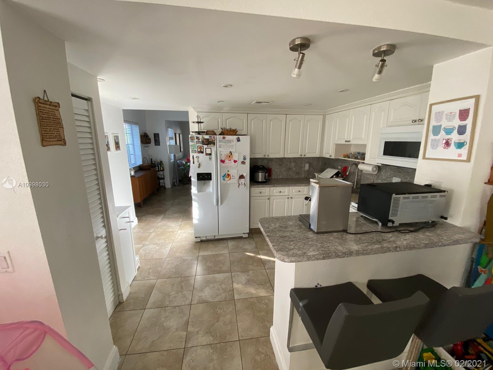 See details / 2515 sq. ft. $ 2021-03-22 0 Photo
