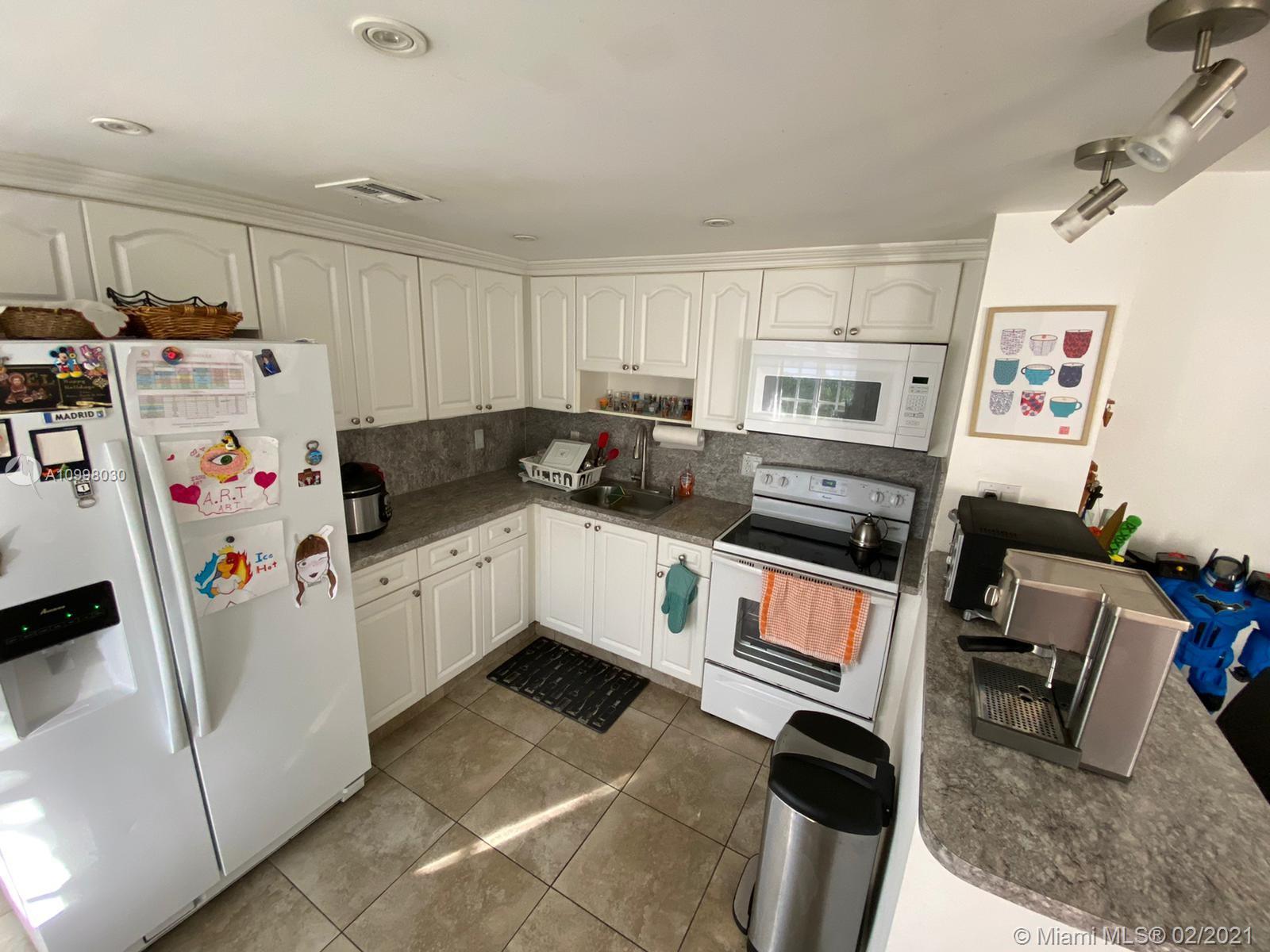 See details / 2515 sq. ft. $ 2021-03-22 0 Photo