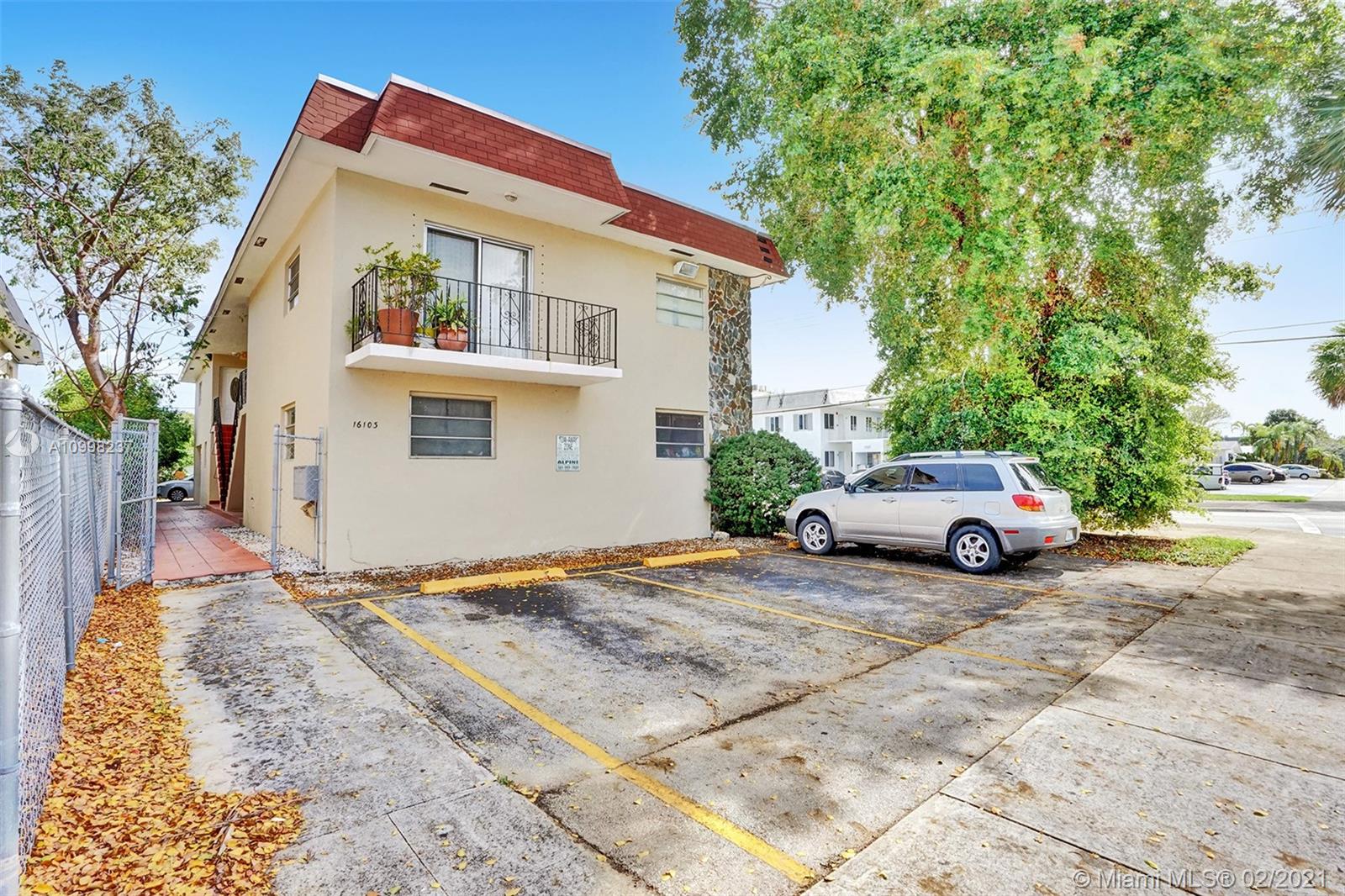 See details / 4562 sq. ft. $ 2021-02-11 0 Photo