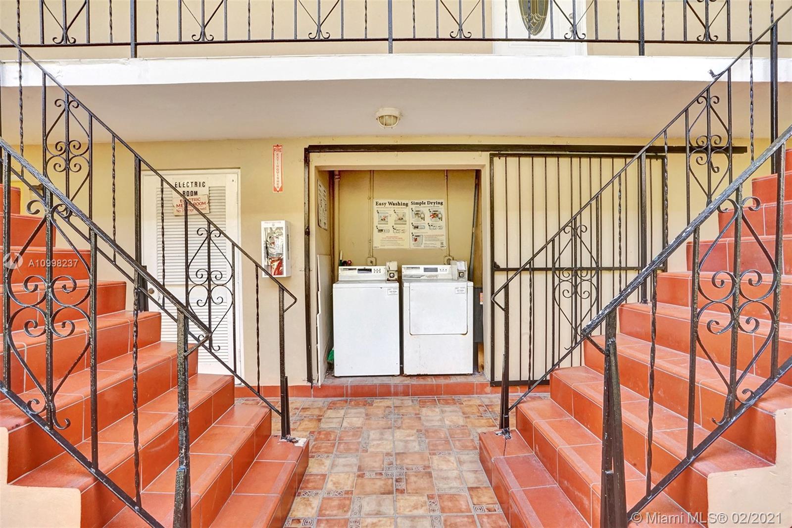 See details / 4562 sq. ft. $ 2021-02-11 0 Photo