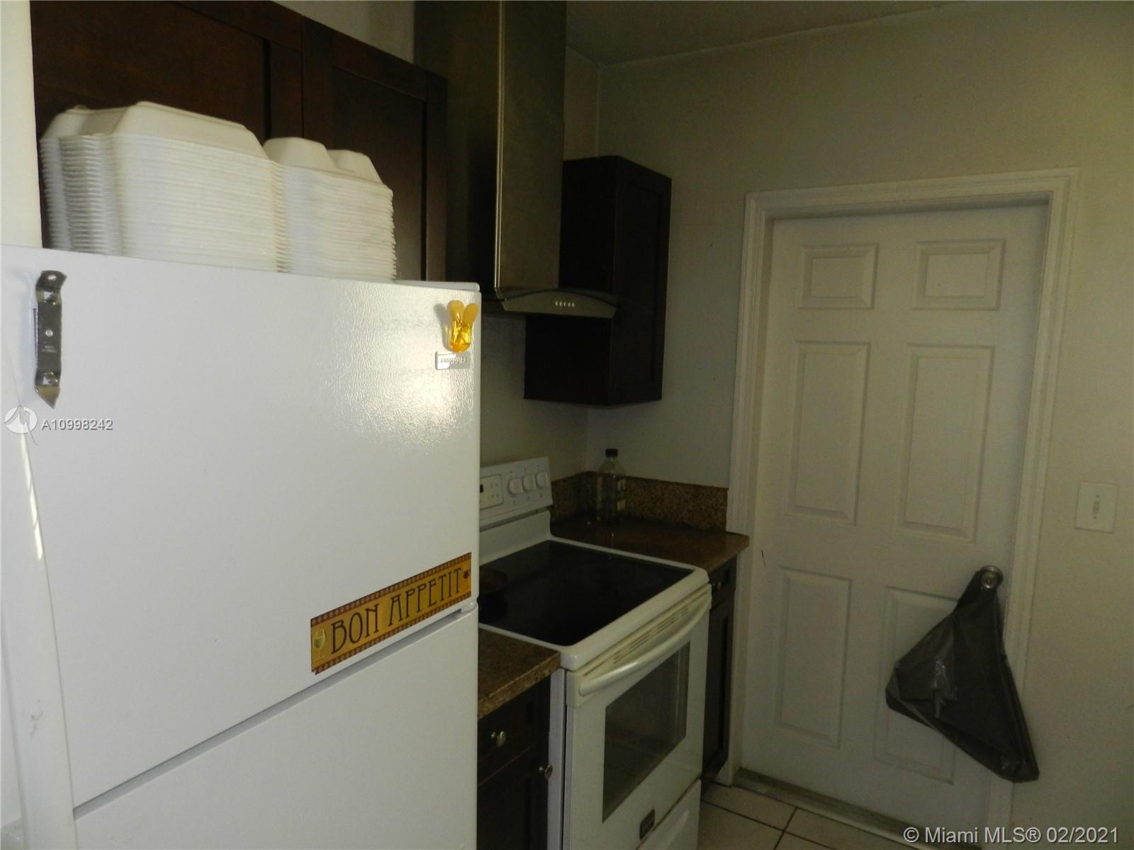 See details / 1550 sq. ft. $ 2021-02-11 0 Photo