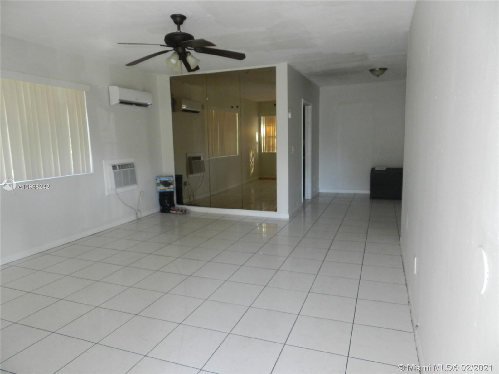 See details / 1550 sq. ft. $ 2021-02-11 0 Photo