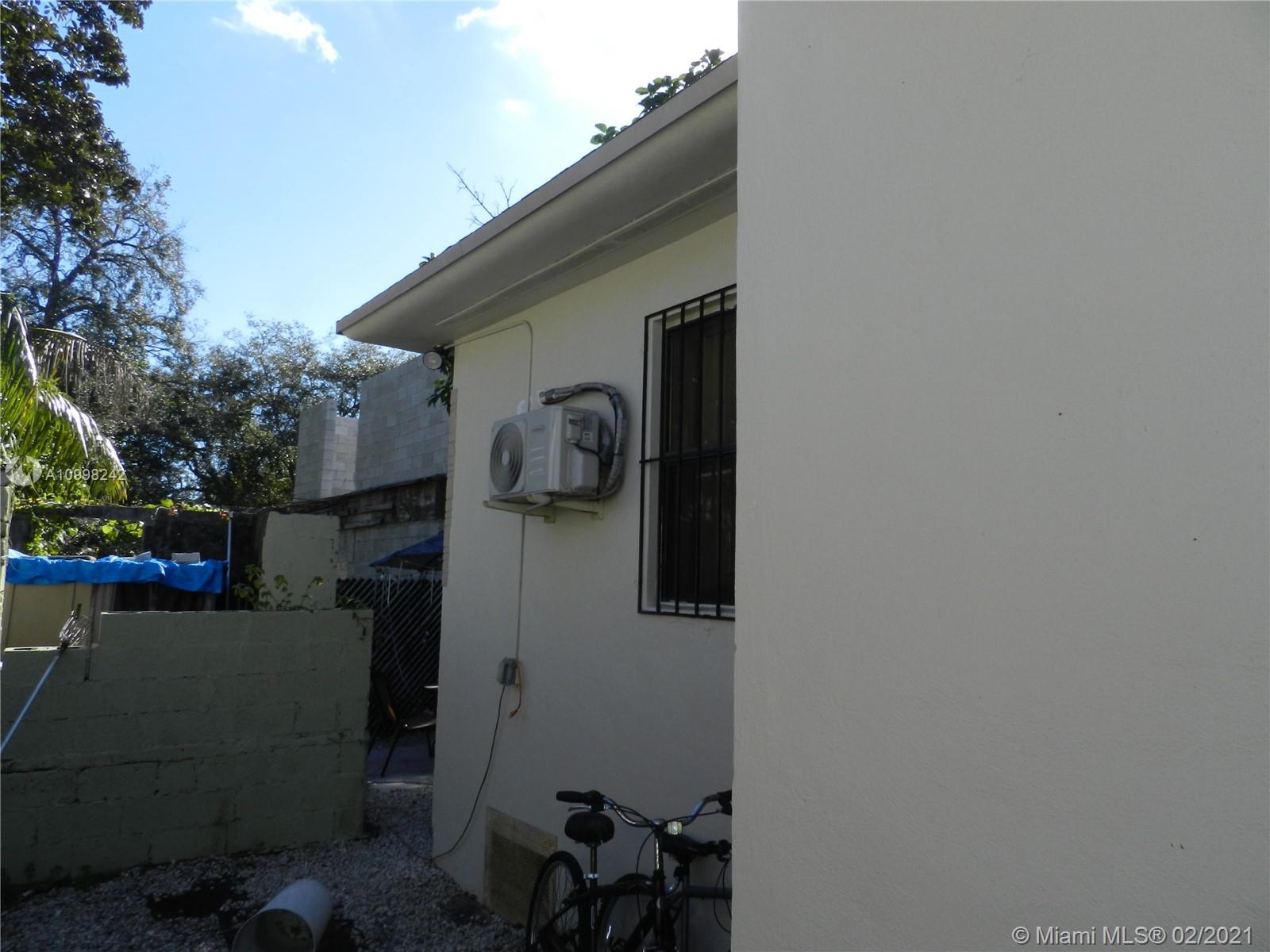 See details / 1550 sq. ft. $ 2021-02-11 0 Photo