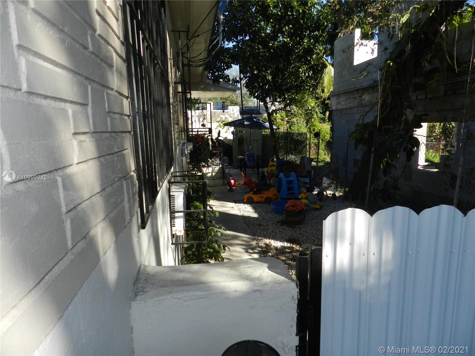 See details / 1550 sq. ft. $ 2021-02-11 0 Photo