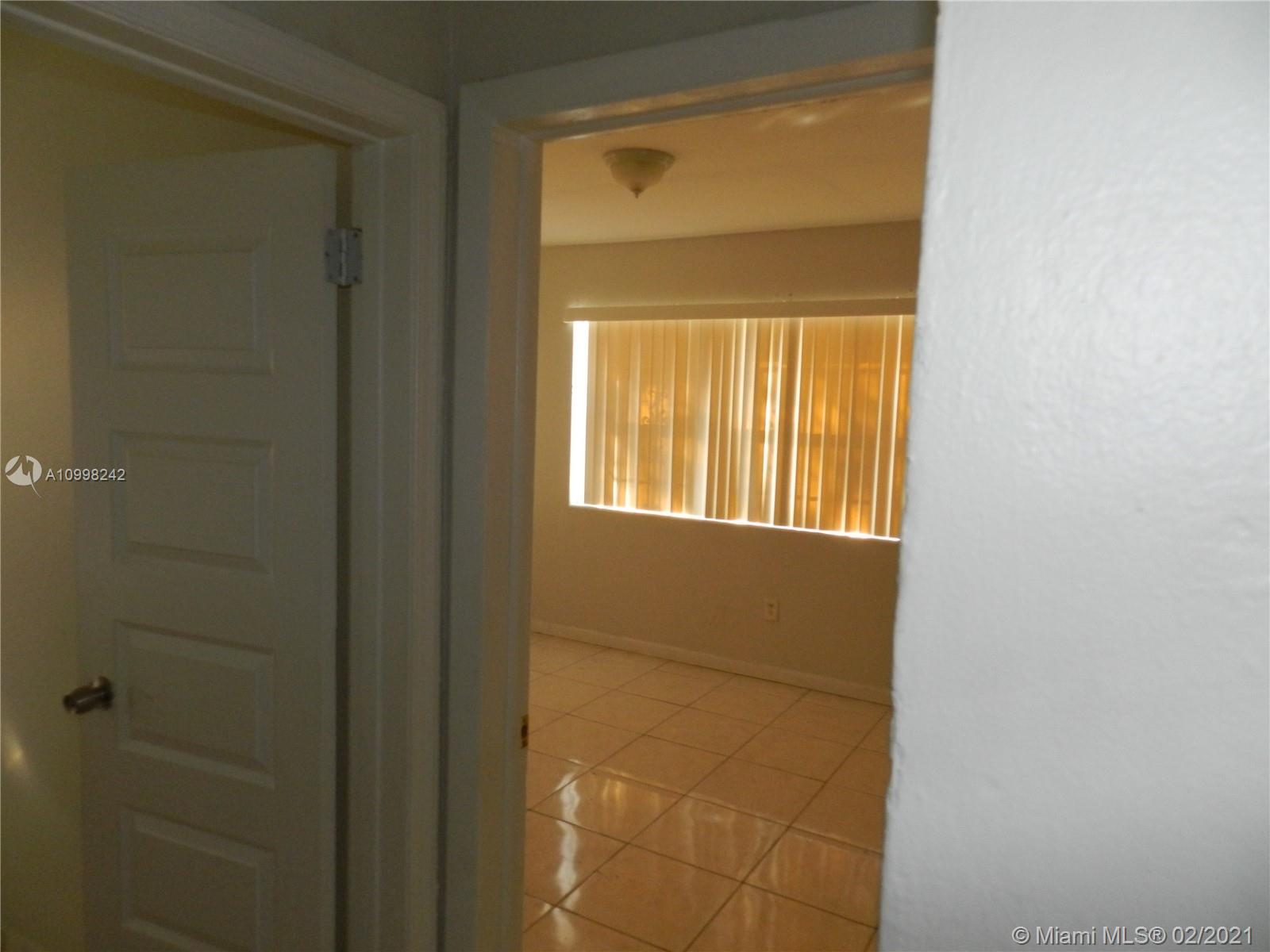 See details / 1550 sq. ft. $ 2021-02-11 0 Photo