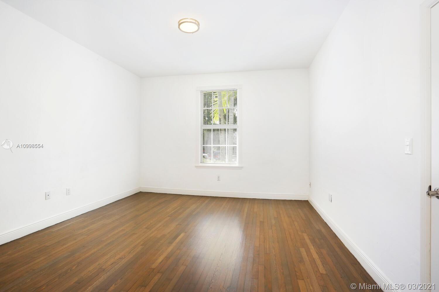See details / 2635 sq. ft. $ 2021-02-12 0 Photo
